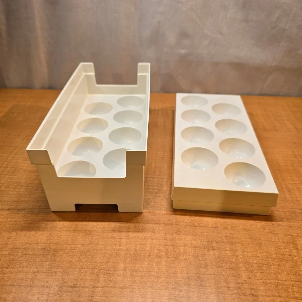 Vintage Egg Carrier‎ Refrigerator Tray Holder Storage For 16 Eggs -Plastic